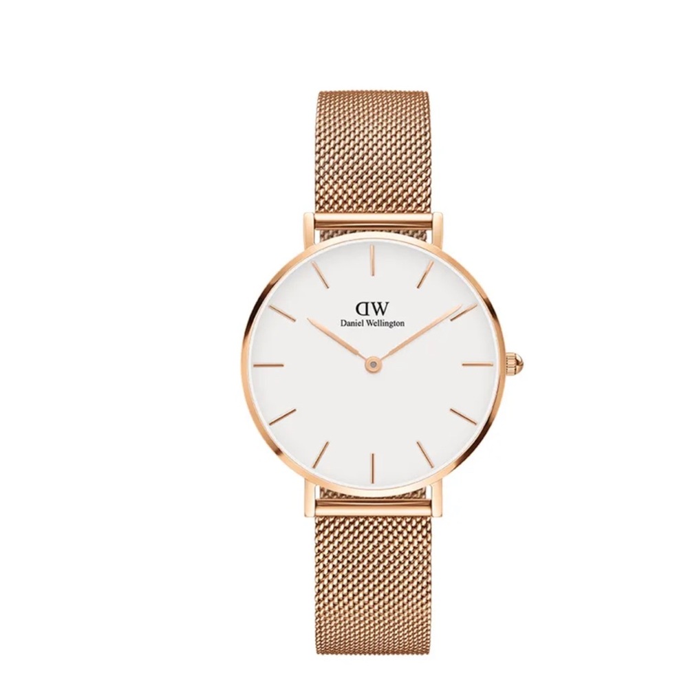 CLASSIC PETITE MELROSE 32 MM (open to offers)